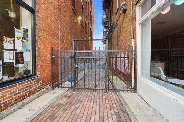 1202 Main Street, Cincinnati, OH 45202