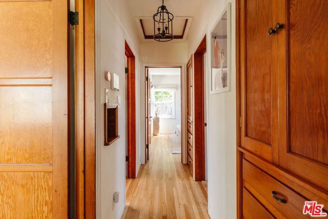 13932 Hamlin Street, Los Angeles, CA 91401