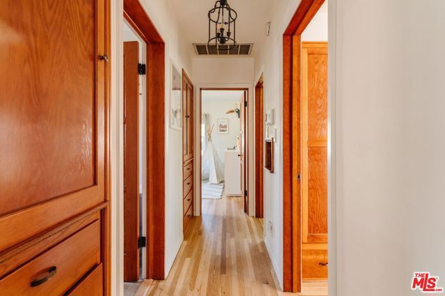 13932 Hamlin Street, Los Angeles, CA 91401