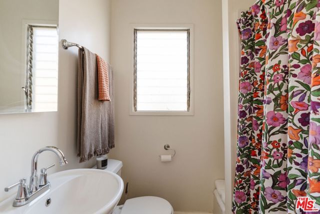 13932 Hamlin Street, Los Angeles, CA 91401