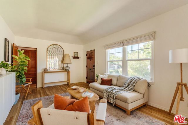 13932 Hamlin Street, Los Angeles, CA 91401