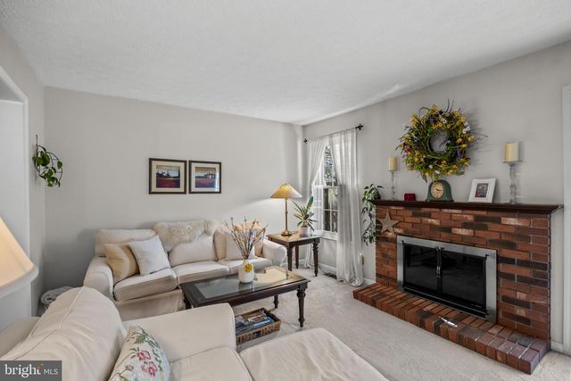 1204 VIRGINIA CT, Marlton, NJ 08053