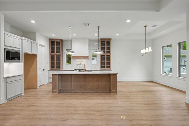 13962 Dolphin Drive, Willis, TX 77318