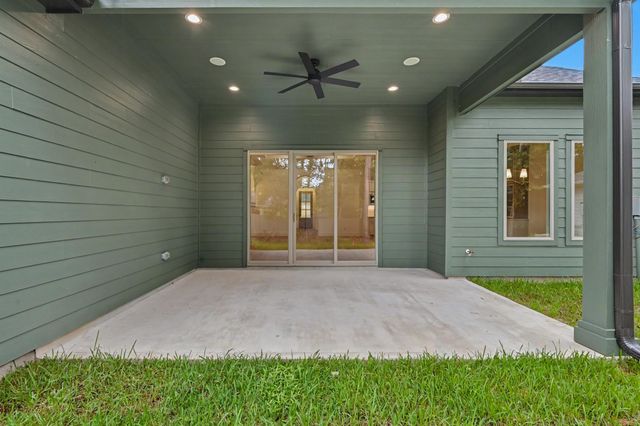 13962 Dolphin Drive, Willis, TX 77318