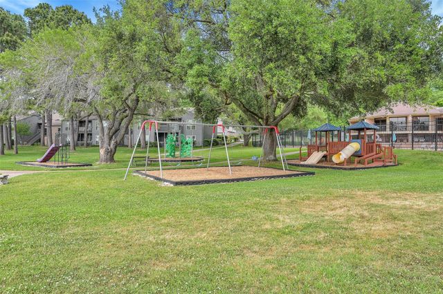 13962 Dolphin Drive, Willis, TX 77318