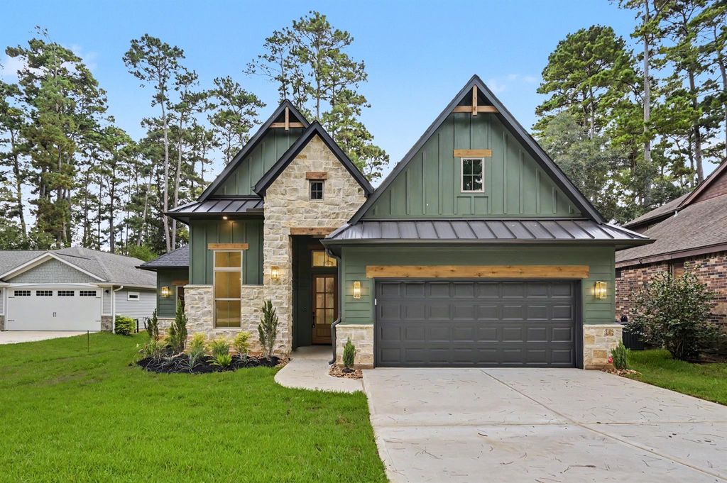 13962 Dolphin Drive, Willis, TX 77318