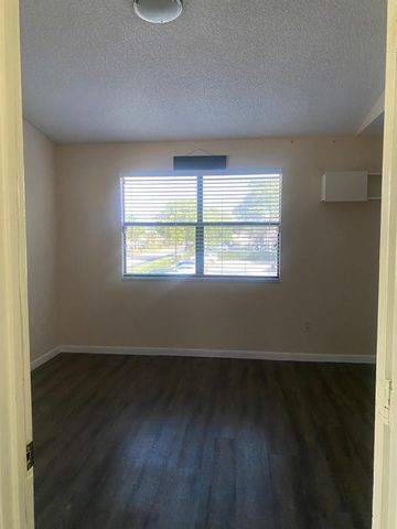 3181 NW 85th Avenue, Coral Springs, FL 33065