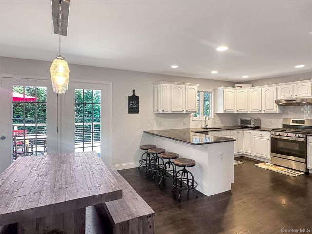 5765 Bergen Avenue, Mattituck, NY 11952