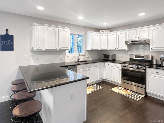 5765 Bergen Avenue, Mattituck, NY 11952