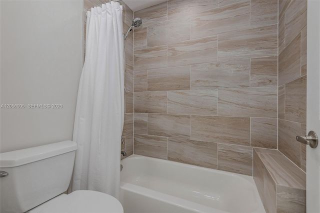945 NW 202nd Ave, Pembroke Pines, FL 33029