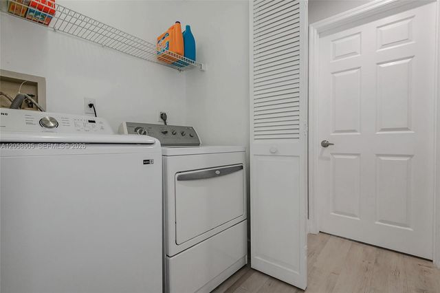 945 NW 202nd Ave, Pembroke Pines, FL 33029