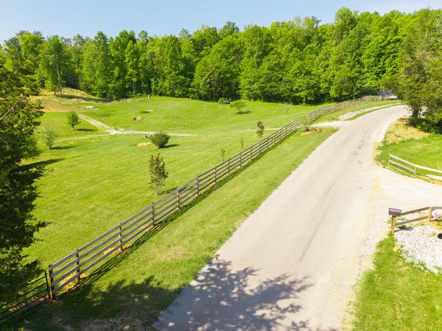 1051 Kelley Lane Spann Hill, Monticello, KY 42633