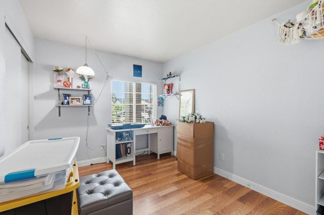 2376 Zinfandel Dr, Livingston, CA 95334