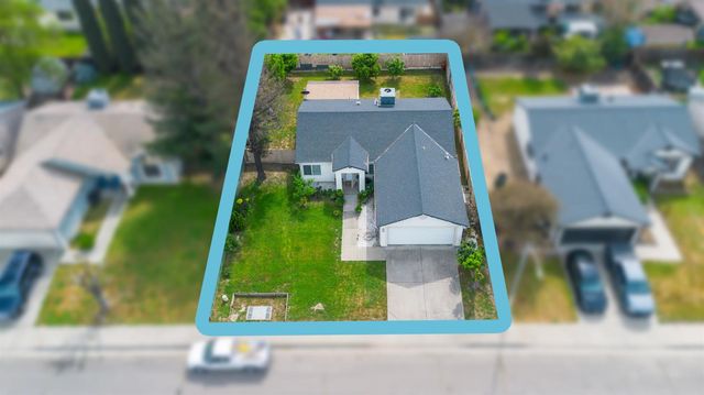 2376 Zinfandel Dr, Livingston, CA 95334