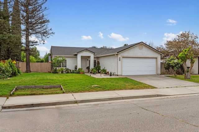 2376 Zinfandel Dr, Livingston, CA 95334