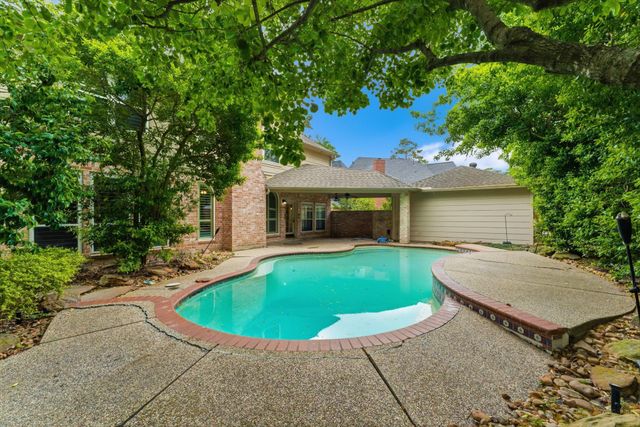 13807 Balmore Circle, Houston, TX 77069