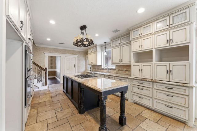 13807 Balmore Circle, Houston, TX 77069