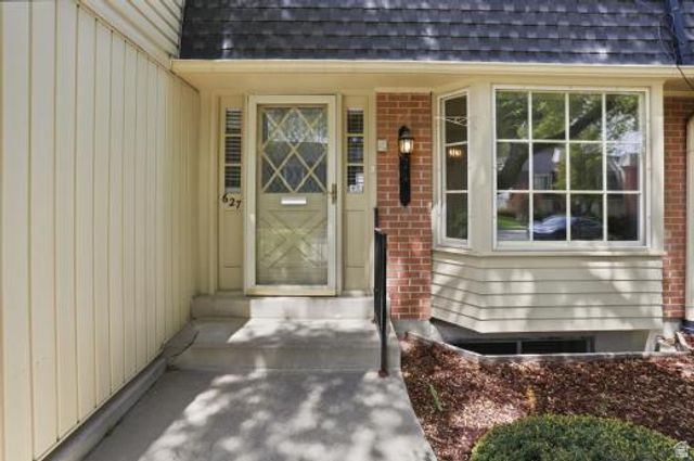 627 E SPRINGHILL DR, Murray, UT 84107
