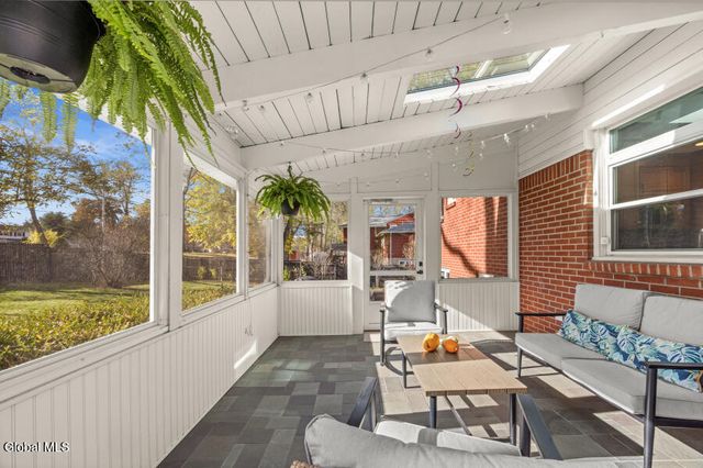 12 Delucia Terrace, Colonie, NY 12211