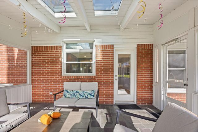 12 Delucia Terrace, Colonie, NY 12211