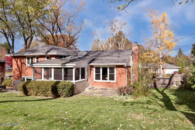 12 Delucia Terrace, Colonie, NY 12211