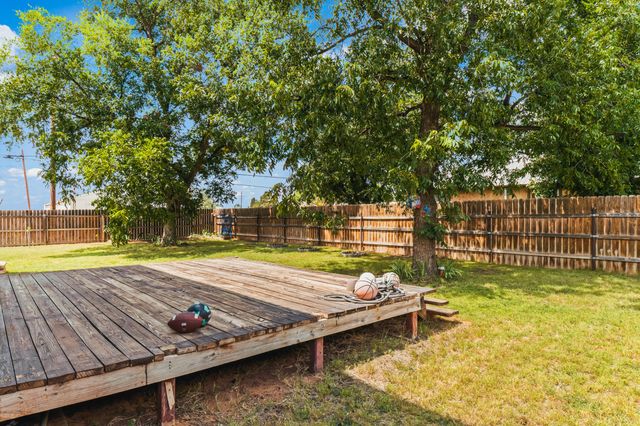 1407 Japonica Drive, Denver City, TX 79323