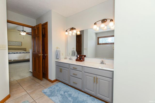 2796 S 200 W, Tipton, IN 46072