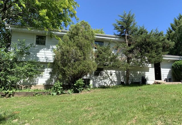 W310S8721 Casper DRIVE, Mukwonago, WI 53149