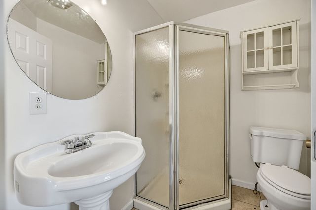 824 W Broad St, Smithville, TN 37166