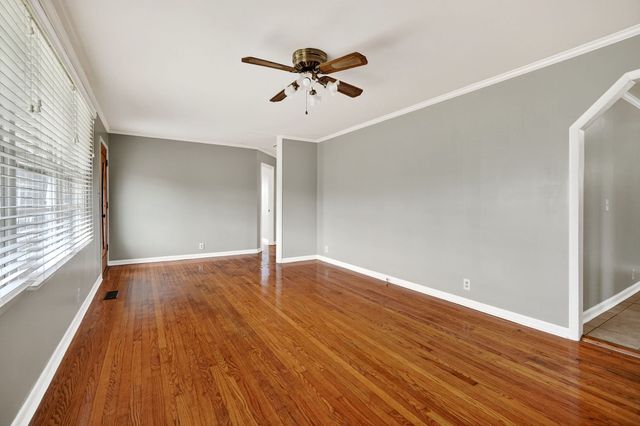 824 W Broad St, Smithville, TN 37166