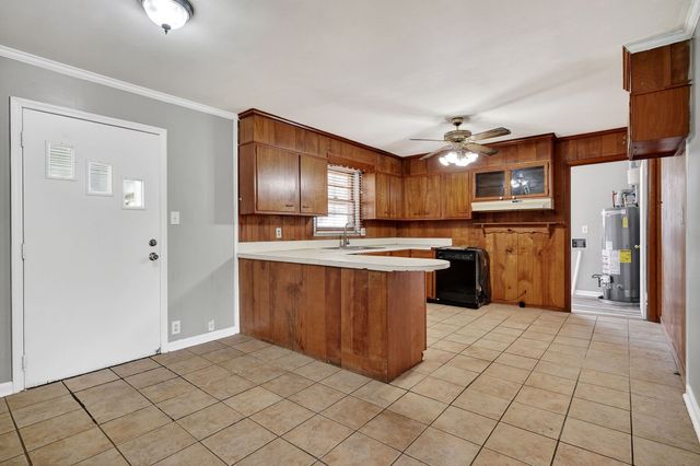 824 W Broad St, Smithville, TN 37166