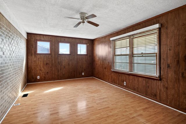 824 W Broad St, Smithville, TN 37166