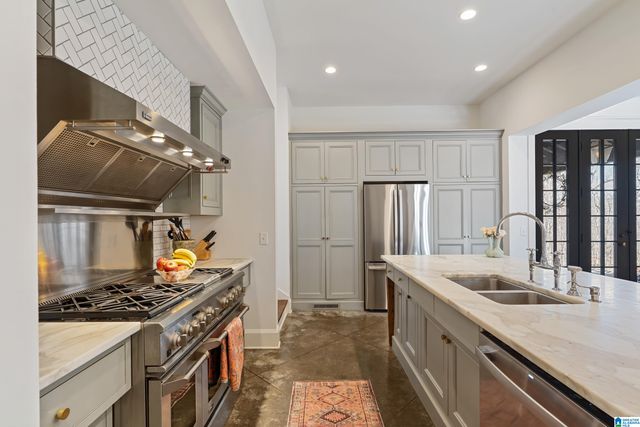 101 CONNEMARA TRAIL, Birmingham, AL 35242