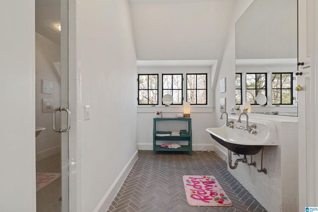 101 CONNEMARA TRAIL, Birmingham, AL 35242