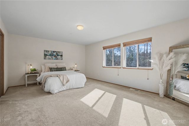 2261 Wallace Loop, Dupont, WA 98327