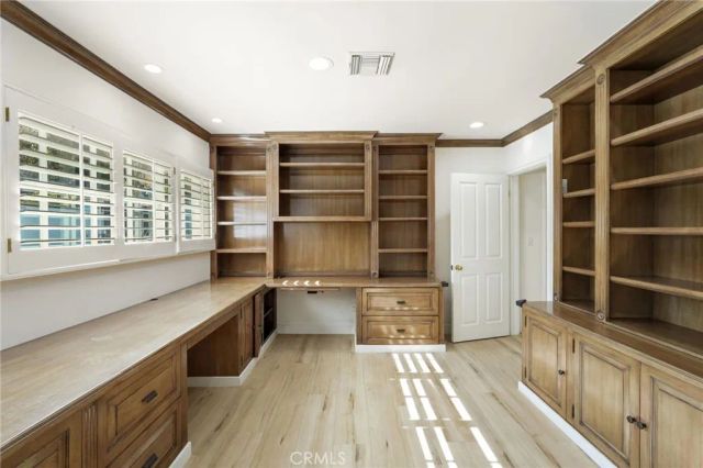 20171 Allentown, Woodland Hills, CA 91364