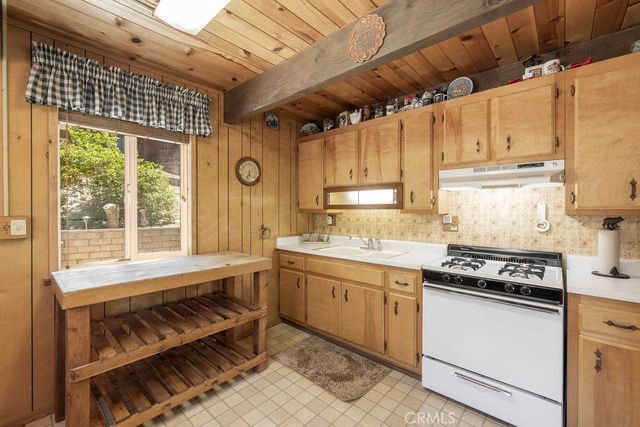 136 Mann, Big Bear City, CA 92314