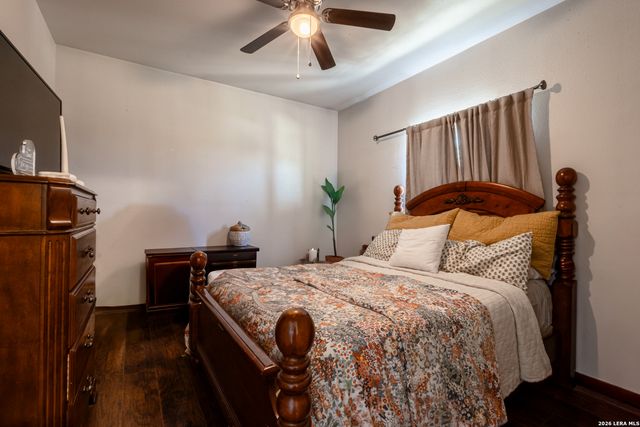 1260 MOUNTAIN VIEW DR, Canyon Lake, TX 78133