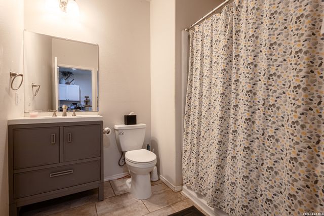 1260 MOUNTAIN VIEW DR, Canyon Lake, TX 78133