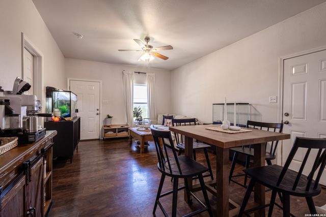 1260 MOUNTAIN VIEW DR, Canyon Lake, TX 78133