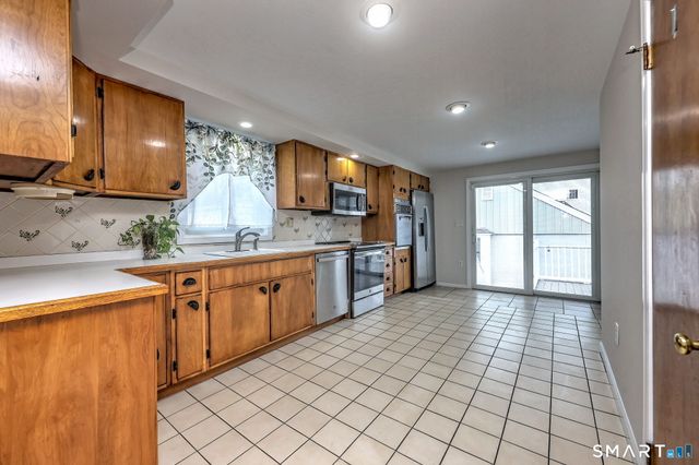 76 Luther Street, Bridgeport, CT 06606