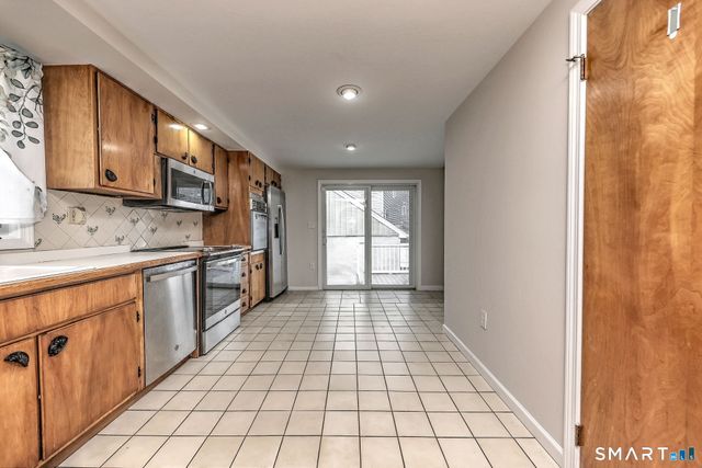 76 Luther Street, Bridgeport, CT 06606