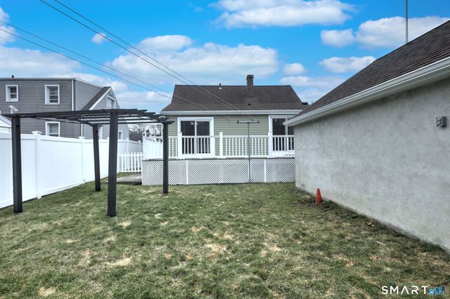 76 Luther Street, Bridgeport, CT 06606