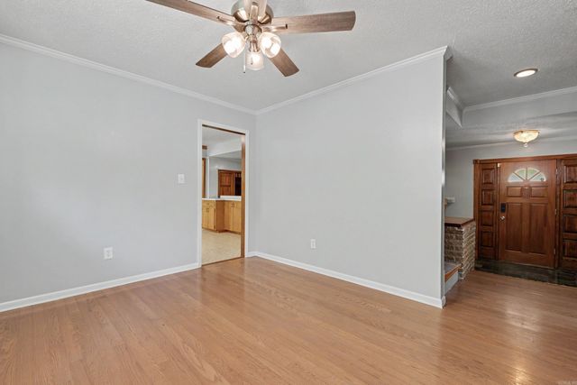 117 Avalon Pl, Helena, AR 72342