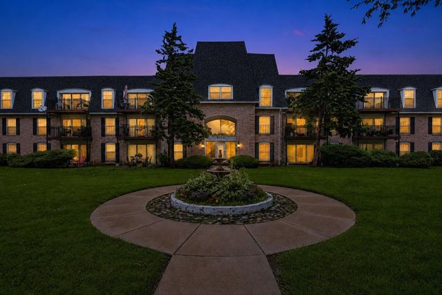 5200 CARRIAGEWAY Drive 317, Rolling Meadows, IL 60008