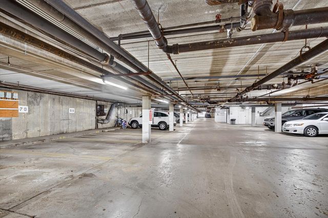 5200 CARRIAGEWAY Drive 317, Rolling Meadows, IL 60008