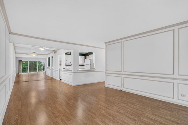 5200 CARRIAGEWAY Drive 317, Rolling Meadows, IL 60008