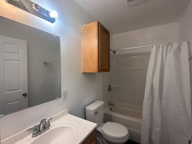 112 Palamino CT, Paige, TX 78659