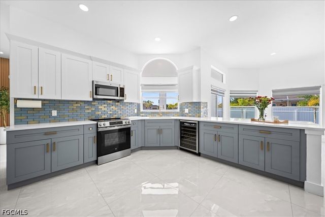 2610 SW Embers TER, Cape Coral, FL 33991