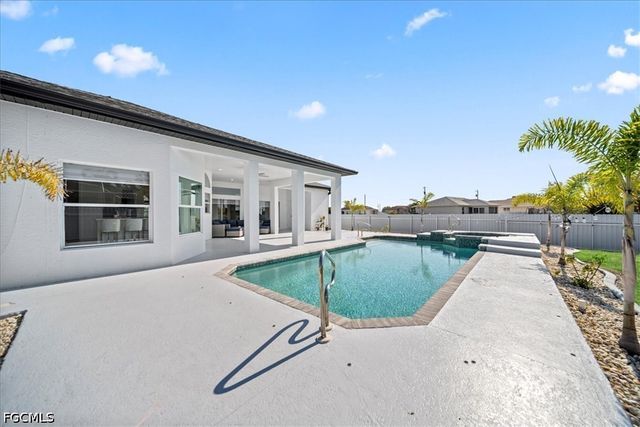 2610 SW Embers TER, Cape Coral, FL 33991